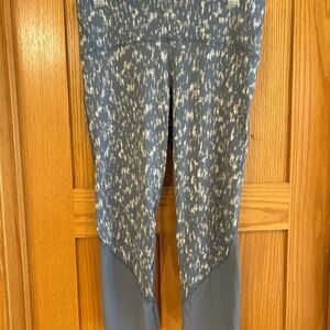 NWOT Under Armour Women’s Capri Leggings